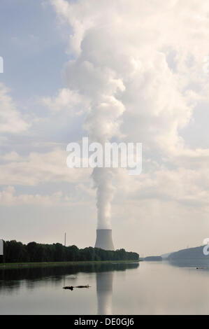 Isar I Atomkraftwerk in der Nähe von Landshut, Bayern, Niederbayern Stockfoto