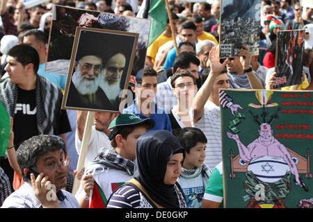 Anti-israelische Al-Quds Tag Demonstration mit mehreren hundert Teilnehmern Protest durch Charlottenburg, Berlin Stockfoto