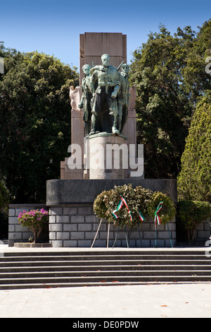 Denkmal für die Gefallenen des ersten Weltkrieges (Monumento Ai Caduti della Prima Guerra Mondiale) in Piazza del Municipio, Messina Stockfoto