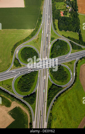 Luftbild, Autobahnkreuz Lotte Osnabrueck, den Autobahnen A1, A30, E30, E37, Niedersachsen Stockfoto