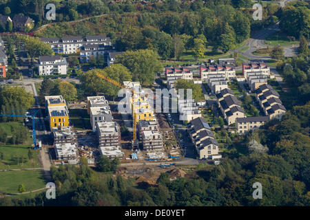 Luftaufnahme, Dilldorfer Allee Straße, Dilldorfer Hoehe Siedlung, Allbau auf der Ruhr Fluß, Heisingen, Essen, Ruhrgebiet Stockfoto