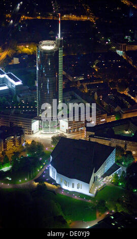 Luftaufnahme, RWE-Turm, Aalto-Theater, in der Nacht, Essen, Nordrhein-Westfalen Stockfoto