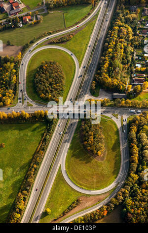 Luftaufnahme, Autobahn A1, Ausfahrt Bergkamen Werne, Hamm, Ruhrgebiet, Nordrhein-Westfalen Stockfoto