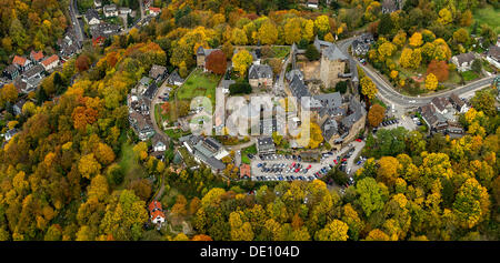 Luftaufnahme, Schloss Burg Burg an der Wupper, Herbst, Solingen, Bergisches Land, Nordrhein-Westfalen Stockfoto