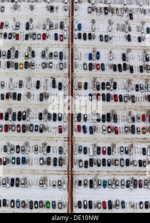 Luftaufnahme, Schnee-bedeckten Parkplatz Stockfoto