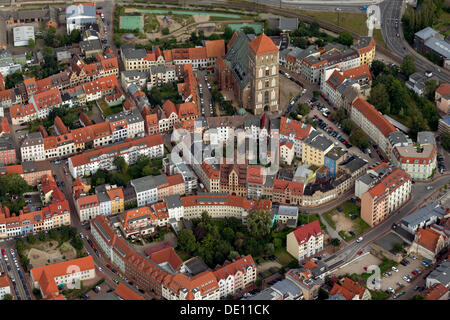 Antenne zu sehen, östlichen Teil der Altstadt mit St.-Nikolaus-Kirche Stockfoto