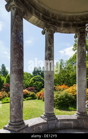 England, West Sussex, Petworth, Petworth House, Gärten und ionischen Rotunde Stockfoto