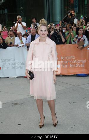 Toronto, Kanada. 09. September 2013. Schauspielerin Jennifer Morrison besucht die Premiere von "August: Osage County" während der 38. jährlichen Toronto International Film Festival aka TIFF bei Roy Thomson Beglückung in Toronto, Kanada, am 9. September 2013. Foto: Hubert Boesl/Dpa/Alamy Live News Stockfoto