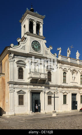 Kirche von San Giacomo mit einer Fassade, entworfen von Bernardino da Morcote, Piazza Matteotti, Udine, Friaul-Julisch Venetien, Italien Stockfoto