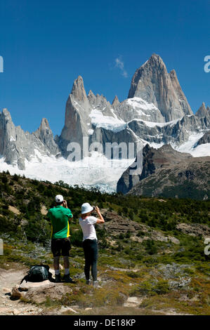 Monte Fitz Roy, in der Nähe von El Chalten, Cordillera, Nationalpark Los Glaciares, UNESCO-Weltkulturerbe, Provinz Santa Cruz Stockfoto