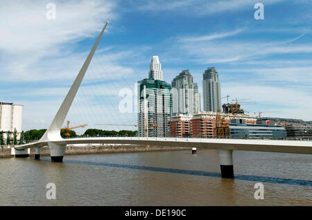 Puerto Madero, Puente De La Mujer, Buenos Aires, Argentinien, Südamerika Stockfoto