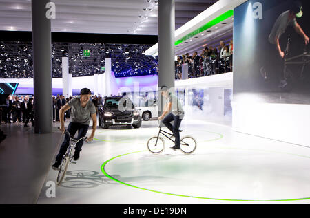 Frankfurt am Main, Deutschland. 9. September 2013. Skoda Auto Autobauer präsentiert Weltpremiere komplett neu SUV Skoda Yeti beim 65. IAA Internationale Automobilausstellung in Frankfurt/Main, auf Dienstag, 10. September 2013. (CTK Foto/Petr Mlch) Stockfoto