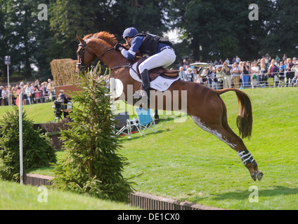 Jonathan Paget und üppigen CLIFTON - Cross Country-Phase, Land Rover Burghley Horse Trials, 1. September 2013. Stockfoto