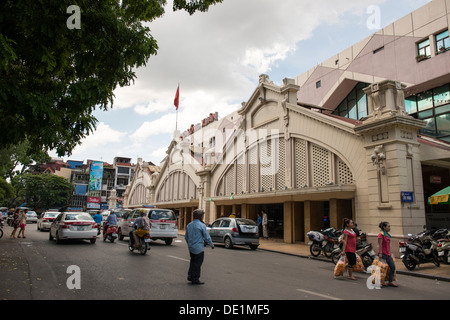 Dong Xuan Markt Eingangstor, Hanoi, Vietnam Stockfoto
