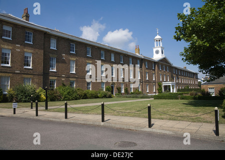 Viel KentDeal Kent England UK ehemalige Royal Marines School of Music konvertiert in Luxuswohnungen von IRA bombardiert nun Stockfoto