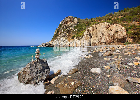 Varsamo Strand, einem einsamen Strand auf der Westseite der Insel Samos, Ägäis, Griechenland. Stockfoto