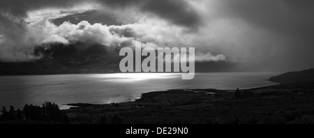 Dusche-Wolken über den Sound of Sleat von Kylerhea, Isle Of Skye, Schottland, UK Stockfoto