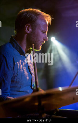 Segrate, Mailand. 09. September 2013. Segrate Mailand Italien. 9. September 2013. Die schwedische psychedelic-Rock-Band JUNIP tritt bei der Circolo Magnolia Credit: Rodolfo weitertransferiert/Alamy Live News Stockfoto