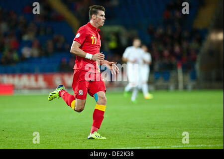 Cardiff, UK. Dienstag, 10. September 2013 abgebildet: Gareth Bale von Re-Wales: Wales V Serbien, World Cup Qualifier an der Cardiff City Stadium, Cardiff, Wales Stockfoto