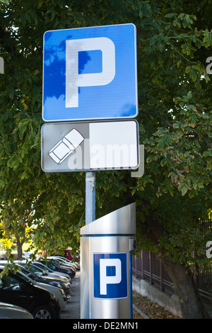 Fahrkartenautomat im freien Stockfoto