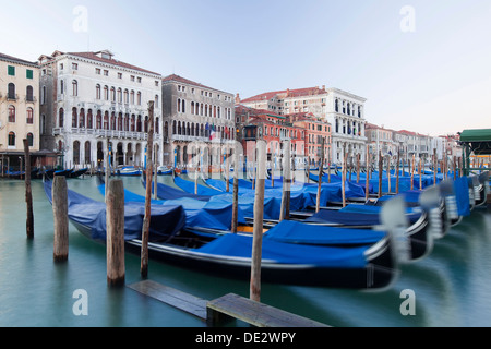 Grand Canal, Canal Grande, mit Booten in den Morgen, Venedig, venezien, Italien Stockfoto