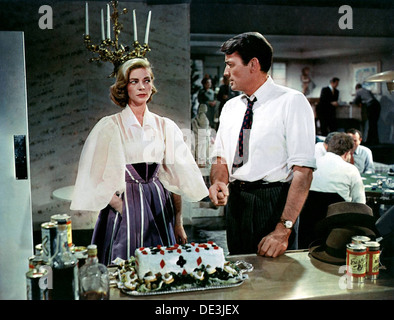 Gestaltung von Frau 1957 MGM Film mit Lauren Bacall und Gregory Peck Stockfoto