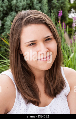 Hübsche junge Frau Stockfoto