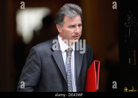 Oliver Letwin MP Minister für die Regierungspolitik besucht der wöchentlichen Kabinettssitzung im No: 10 Downing Street in London, Großbritannien, Stockfoto