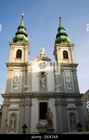 Wien 6, Mariahilferstrasse, Mariahilferkirche Stockfoto