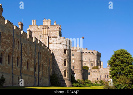 Windsor Castle in Windsor in der englischen Grafschaft Berkshire, bewohnte Schloss der Welt das größte. Stockfoto