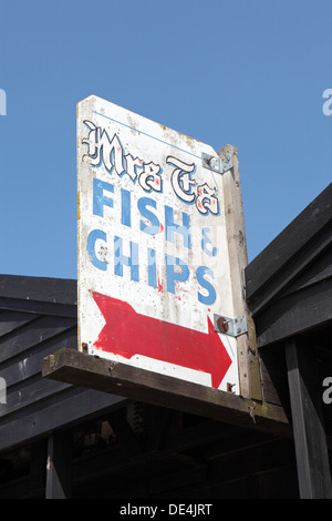 Altmodische Zeichen Werbung Fish &amp; Chips, Southwold, Suffolk, UK Stockfoto