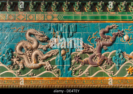 Drachen. Neun Drachen Bildschirm Detail. Beihai-Park. Beijing. China Stockfoto