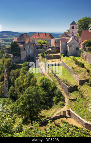 Château-Chalon, beschrieben als eines der schönsten Dörfer in Frankreich Stockfoto