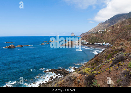 Felsen in das Anaga-Gebirge in der Nähe der Ortschaft Taganana, Almáciga, Almáciga, Teneriffa, Kanarische Inseln, Spanien Stockfoto