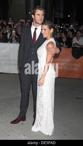 Schauspieler Chris Hemsworth und Frau Elsa Pataky Teilnahme an der "Rush" premiere auf der 38. Toronto International Film Festival am 8. September 2013 Stockfoto