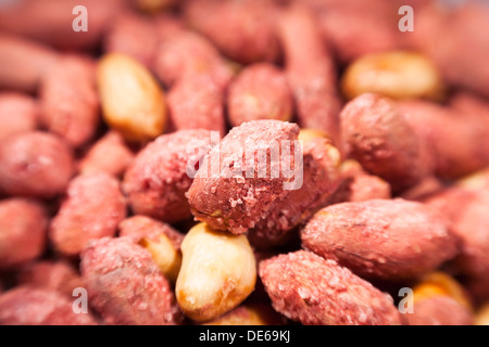 Erdnüsse Makro Nahaufnahme, die viele verwischen Stockfoto