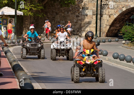 Vermietung Quad Bikes in Kos-Stadt, Kos, Griechenland Stockfoto