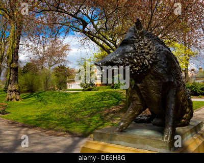 Florentiner Wildschwein-Statue im Derby Arboretum in Derby City Centre England UK eines der ersten öffentlichen Parks in Großbritannien eröffnet 1840 Stockfoto