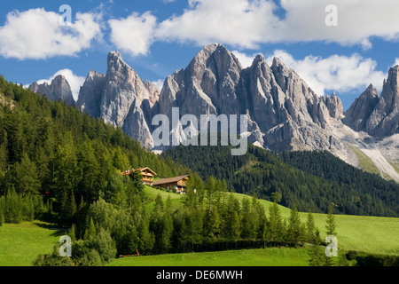 Gipfel der Geisler Gruppe in Süd-Tirol, Italien. Stockfoto