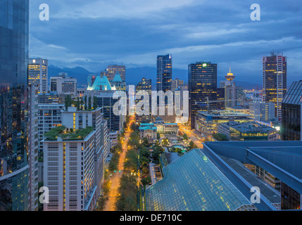 Vancouver BC Kanada Stadt Innenstadt am frühen Morgenstunde Dawn Blue Stockfoto