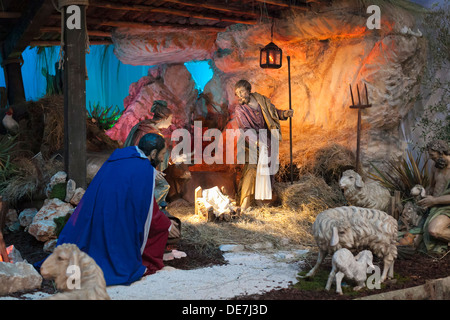 Weihnachtskrippe in St. Peter Basilika, Vatikanstadt, Rom, Italien Stockfoto