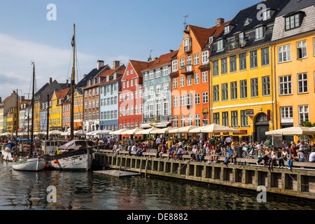 Kopenhagen, Dänemark, Farbenforhen Haeuserfassaden am Nyhavn Stockfoto