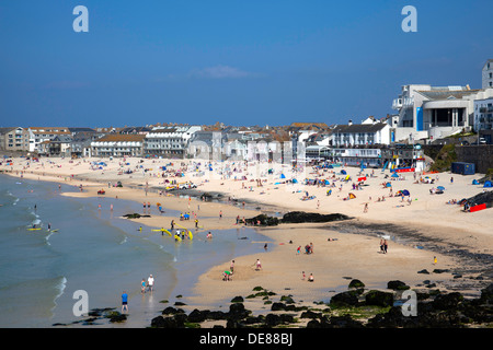 St. Ives Porthmeor Beach, Tate Gallery, Cornish Ferienort, englischen Küste Cornwalls Küste. Stockfoto