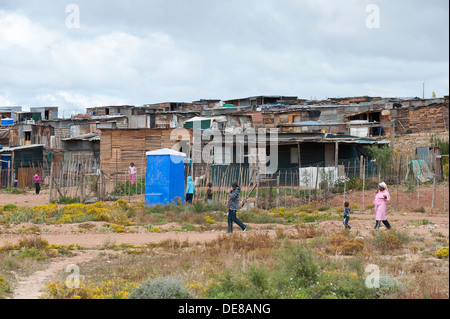 Eine neue Siedlung entlang der Autobahn N2 in der Western Cape Südafrika Stockfoto