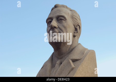 Portraitbüste von Franklin Roosevelt in seiner Familie zu Hause in Hyde Park, NY. Digitale Fotografie Stockfoto