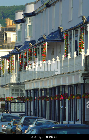 Viktorianischen Gebäude direkt am Meer bei Sidmouth, Devon, England, UK. Stockfoto