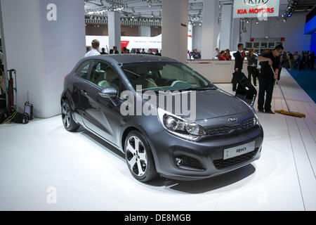 Frankfurt am Main, Deutschland. 11. September 2013. : Frankfurt Internationale Automobil-Ausstellung (IAA) 2013. Kia Rio © Alexey Zarubin/Alamy Live-Nachrichten Stockfoto