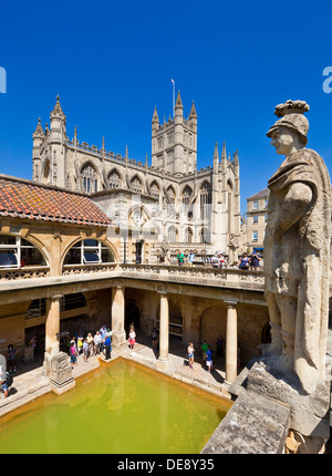 Die römischen Bäder, das große Bad, Center nur heißen Quellen im Vereinigten Königreich, Bath City North east Somerset England UK GB EU Europa Stockfoto