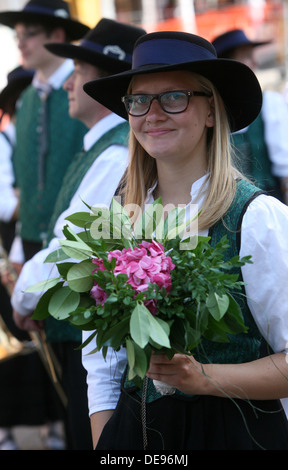 Musik Gesellschaft Sacilia aus Schemmerberg in deutschen folk Kosten während der 47. Folklore-Festival in Zagreb, Kroatien am Juli 19,2013 Stockfoto