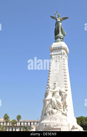 Architektonische Details des historischen Denkmals in Nizza, Frankreich Stockfoto